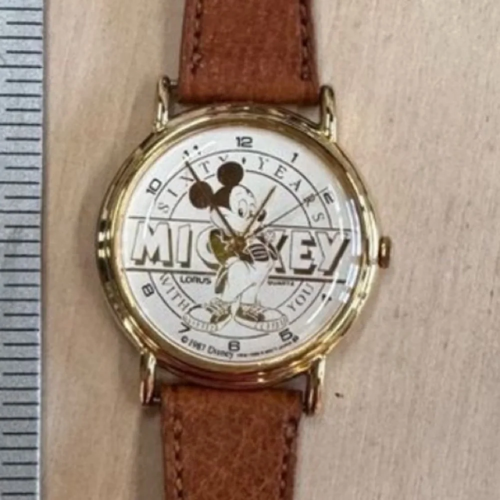 Vintage 1987 Lorus Disney Mickey Mouse 60‎ Years Watch Gold Tone Leather Working